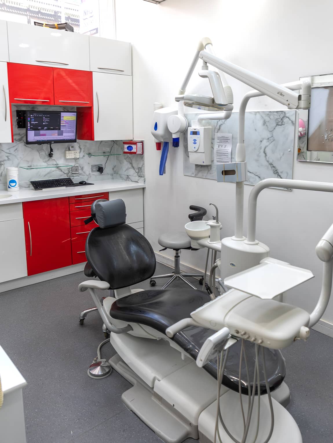 Sandasmile Clinic Image 